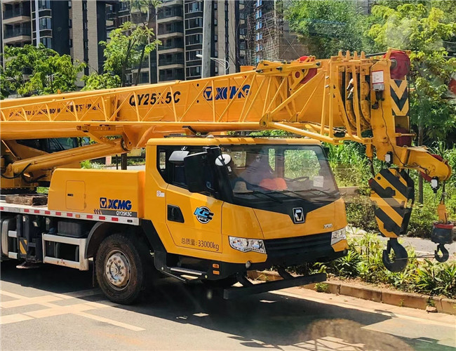 蓝山县大件设备吊装租赁吊车